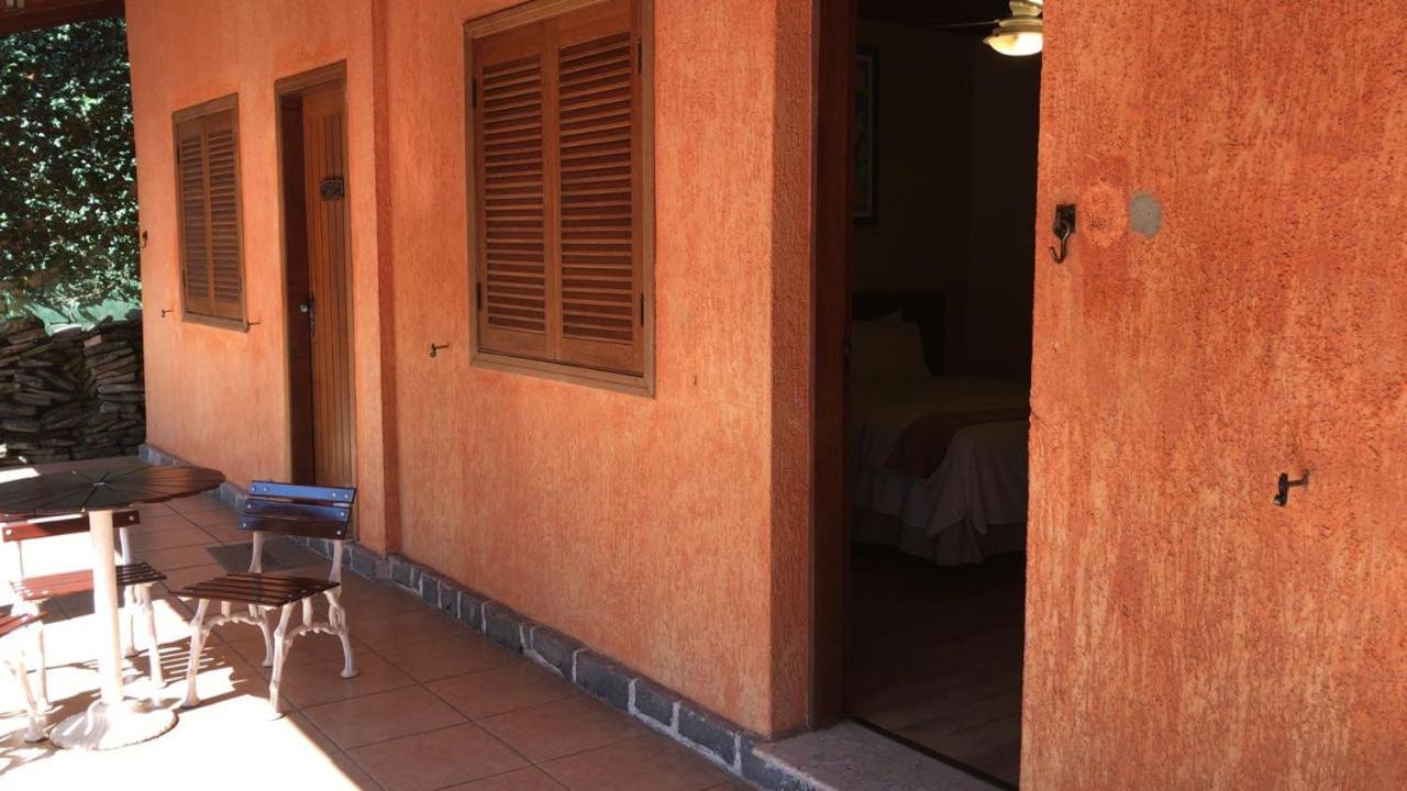 Hotel Monte Carlo Campos do Jordão Buitenkant foto