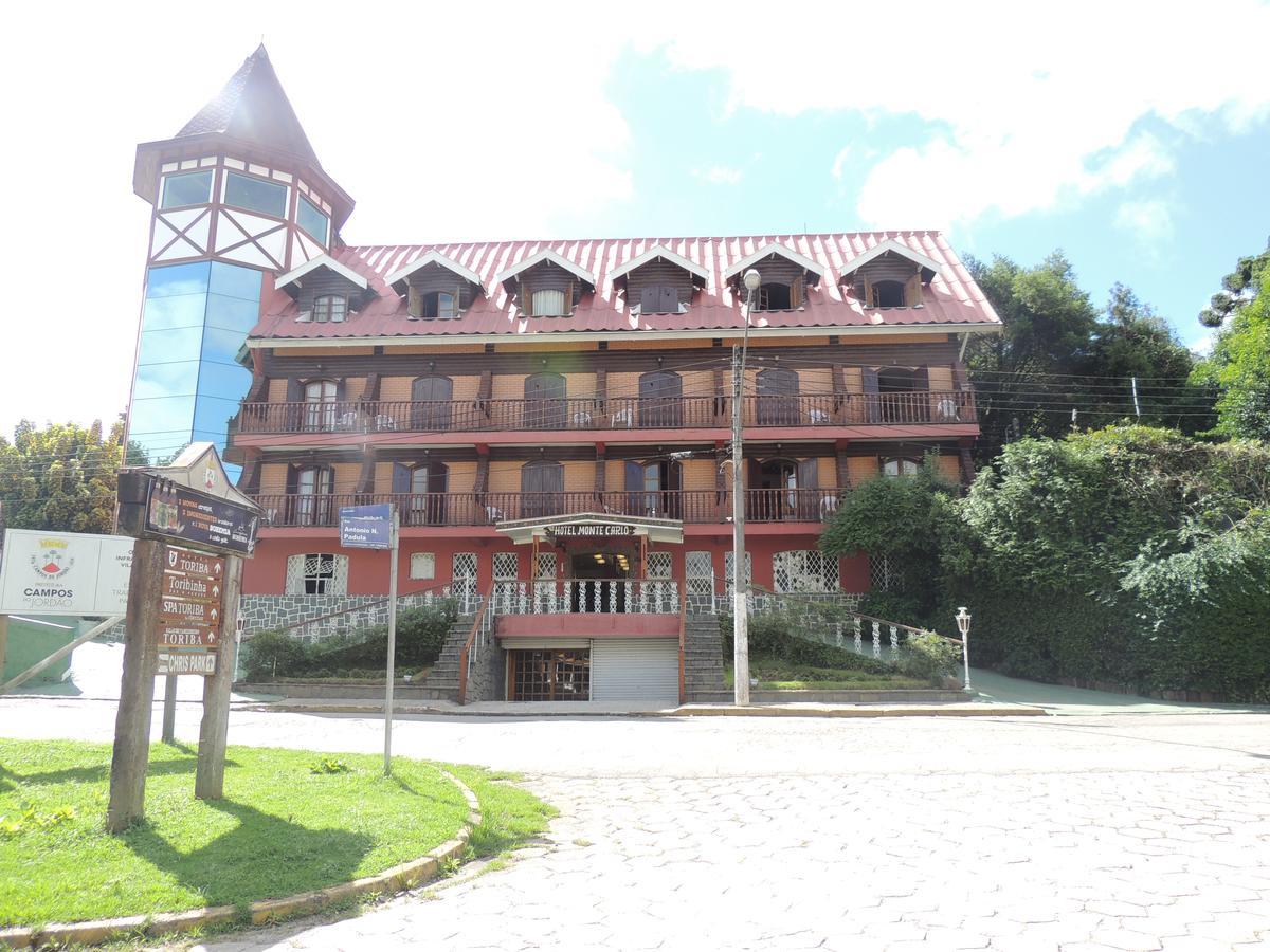 Hotel Monte Carlo Campos do Jordão Buitenkant foto